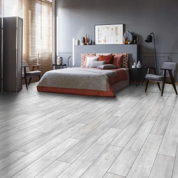 Ламинат Ideal Choice Дуб Таргет ID100 в Волгограде