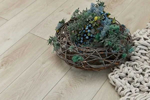 Кварц-виниловая плитка Alpine Floor Premium XL Дуб Белая Ночь ЕСО 7-2, 8 мм. 43 класс в Волгограде