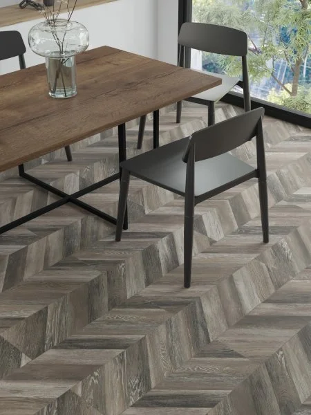 Ламинат Egger PRO 8/33 4V Large Дуб Кестинкорт Шоколад левая EPL240F4CL в Волгограде