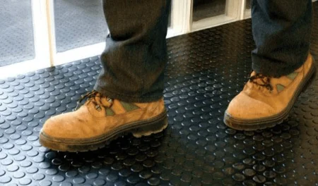 Противоскользящее резиновое покрытие Пятачки (1,0х10м) в Волгограде