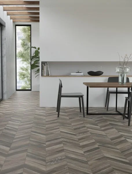 Ламинат Egger PRO 8/33 4V Large Дуб Кестинкорт Шоколад левая EPL240F4CL в Волгограде